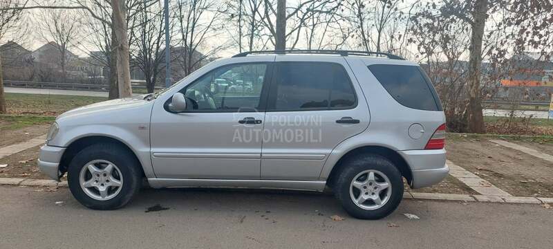 Mercedes Benz ML 270 Ml 270
