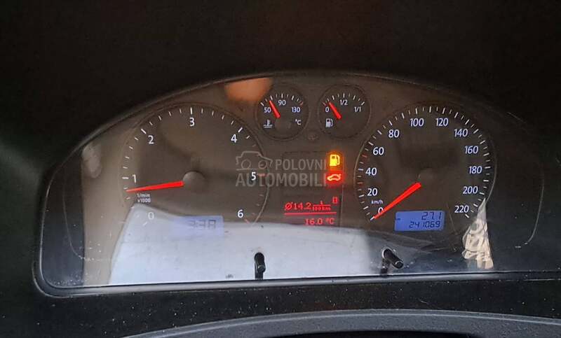 Volkswagen Transporter T5 2.5 TDI