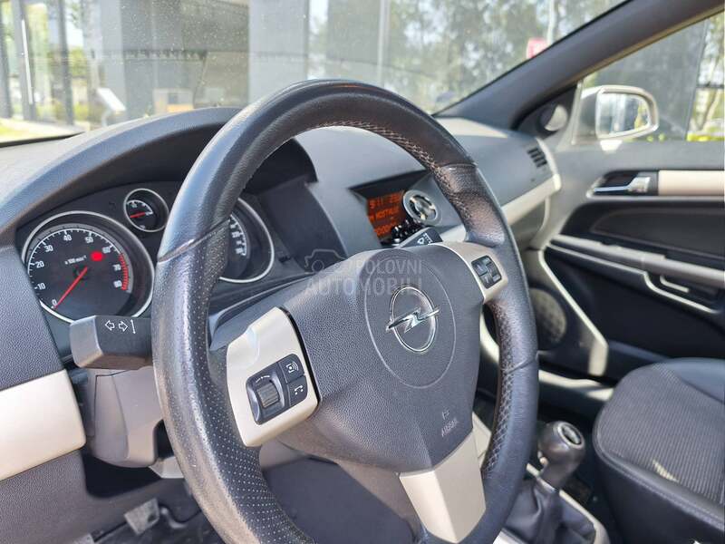 Opel Astra H 1.8 cabrio