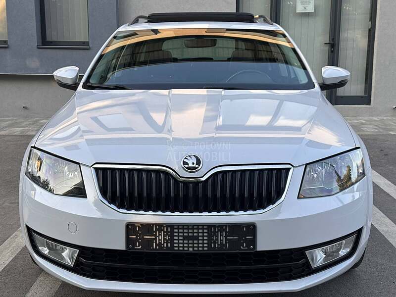 Škoda Octavia 1.6TDI Pano/Kam