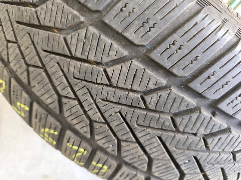 Semperit 225/50 R17 Zimska