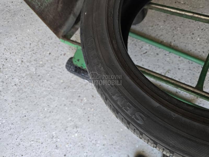 Semperit 225/50 R17 Zimska