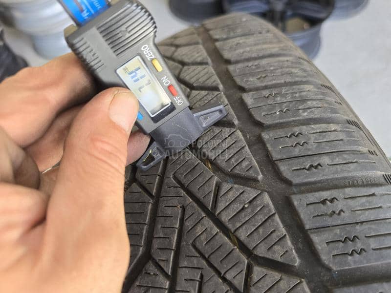 Semperit 225/50 R17 Zimska