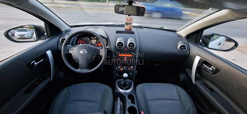 Nissan Qashqai + 2 