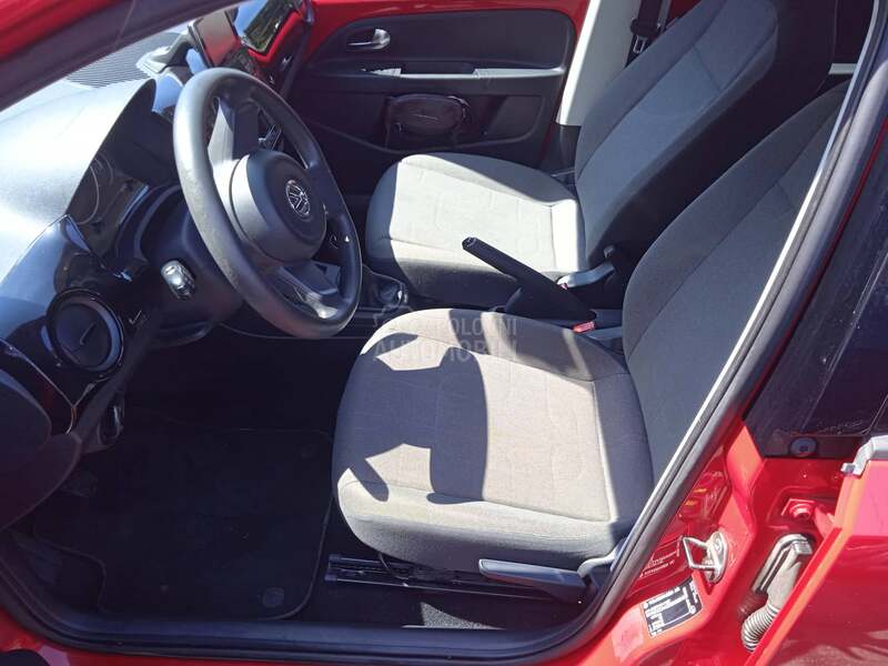 Volkswagen up! 