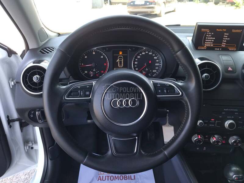 Audi A1 1.6 tdi AUT/NAV