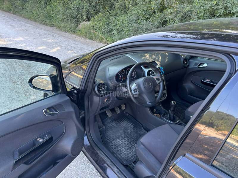 Opel Corsa D 