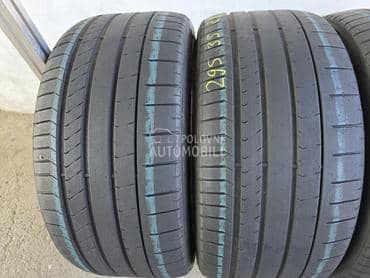 Pirelli 295/35 R21 Letnja