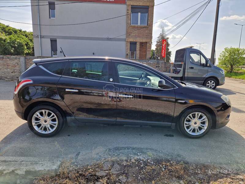Lancia Delta A K C I J A