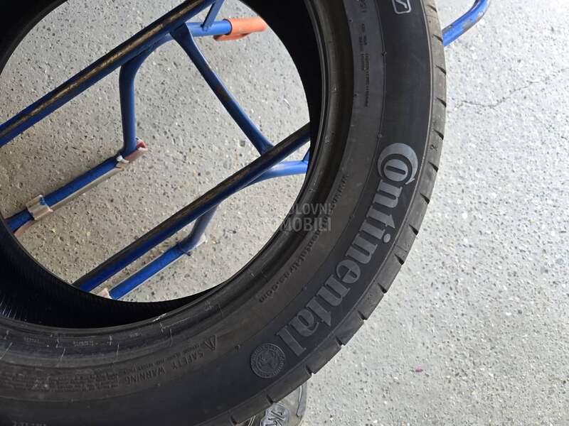 Continental 235/55 R19 Letnja