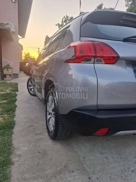 Peugeot 2008 ALURE servisn.a