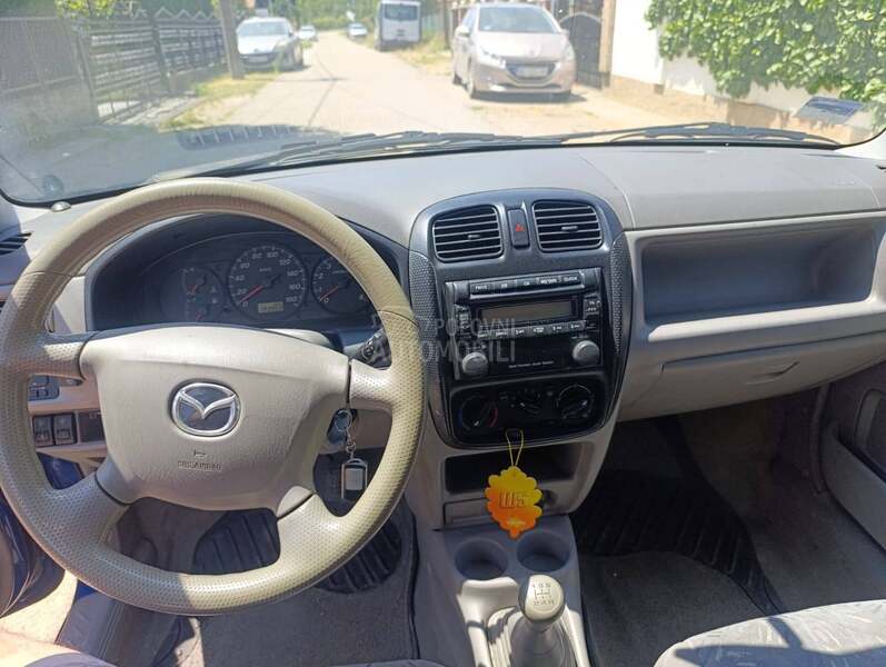 Mazda Demio 