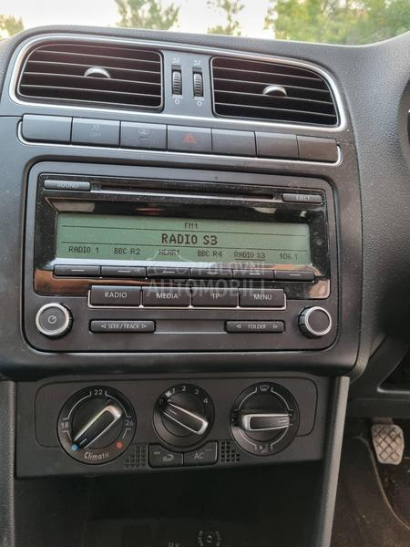 Volkswagen Polo 2010. god. -  kompletan auto u delovima