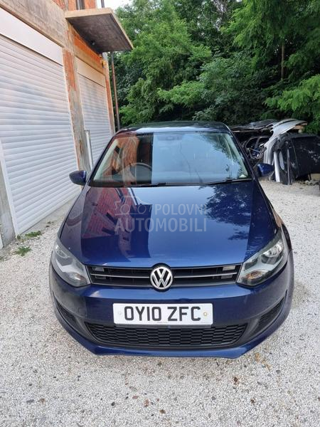 Volkswagen Polo 2010. god. -  kompletan auto u delovima