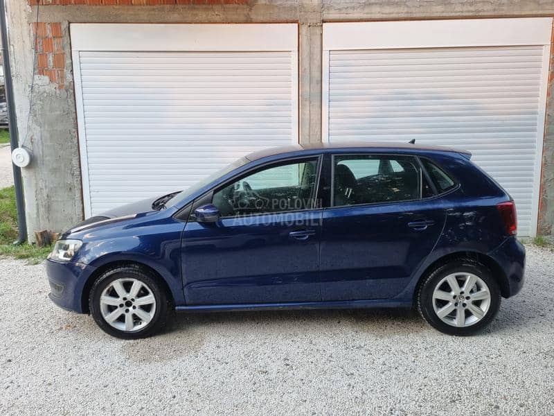 Volkswagen Polo 2010. god. -  kompletan auto u delovima