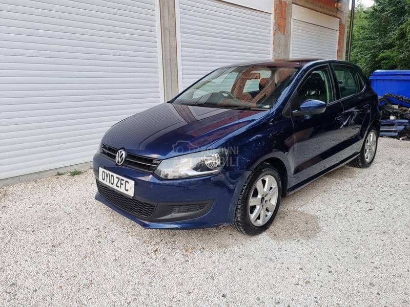 Volkswagen Polo 2010. god. -  kompletan auto u delovima