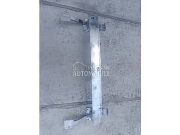 Sina prednjeg branika za Peugeot 2008 od 2013. do 2016. god.