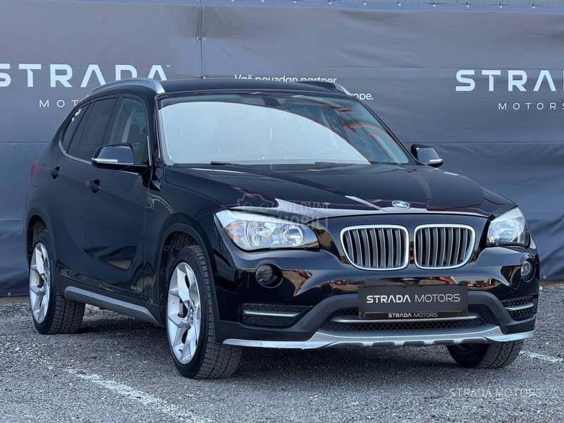 BMW X1 18d/NAVY/Luxury