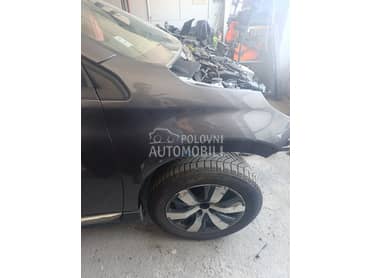 desno krilo za Peugeot 2008 od 2013. do 2016. god.