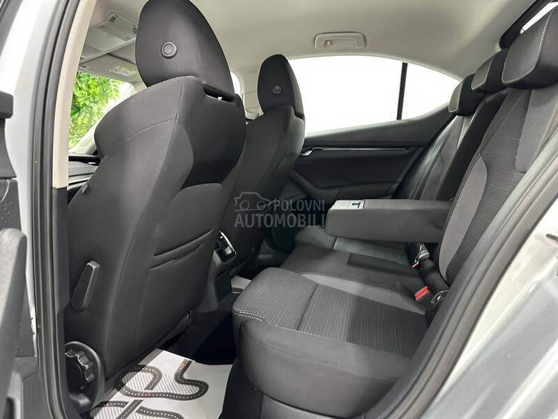 Škoda Octavia 1.0 TSI BUSINES AUT