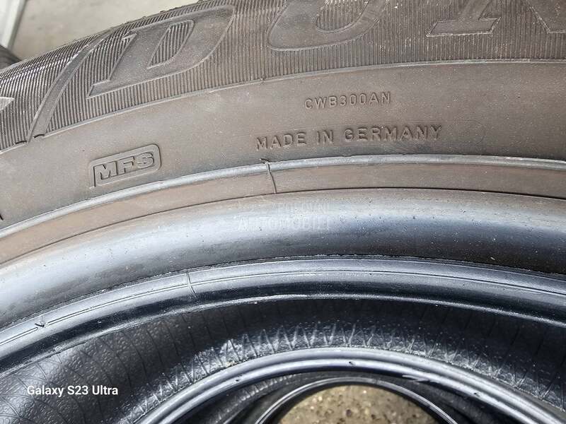 Dunlop 235/55 R18 Zimska