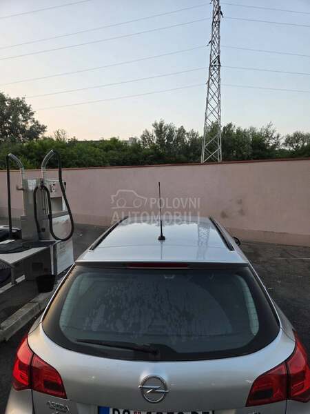 Opel Astra J 1.7