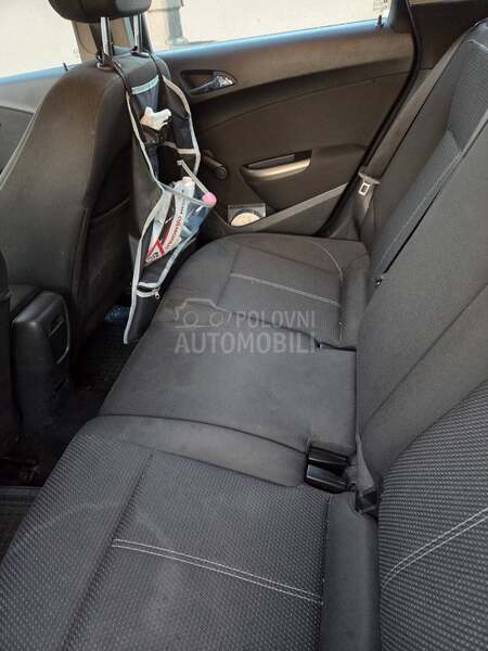Opel Astra J 1.7