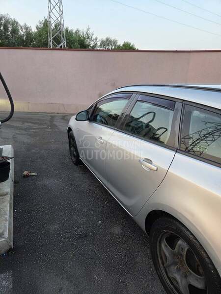Opel Astra J 1.7