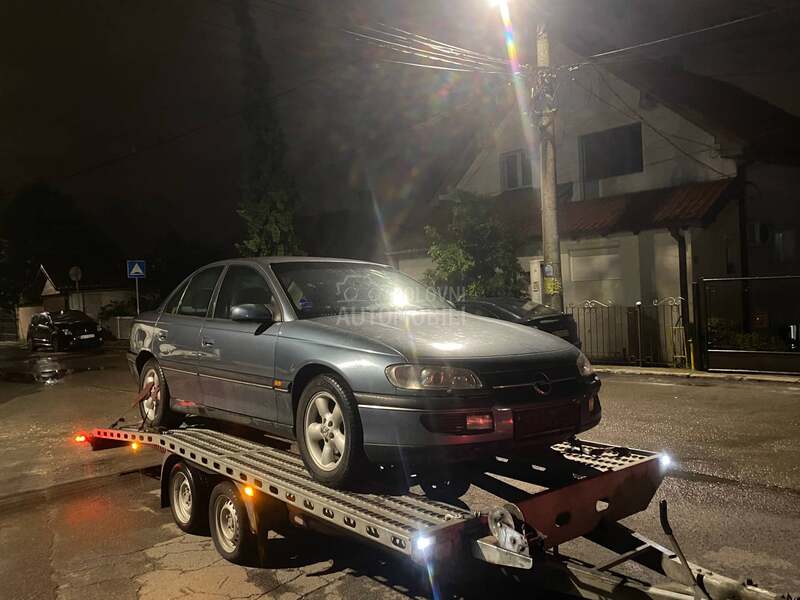 Opel Omega 