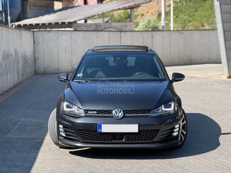 Volkswagen Golf 7 GTD PANO, SOUND, DSG