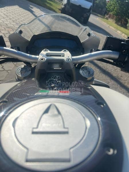 Ducati monster 696 5700km