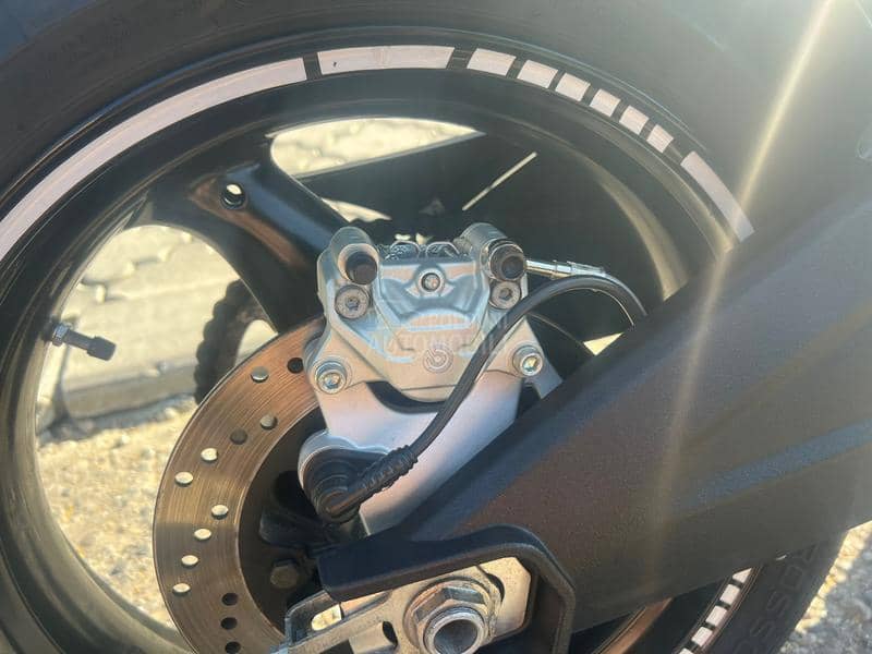 Ducati monster 696 5700km