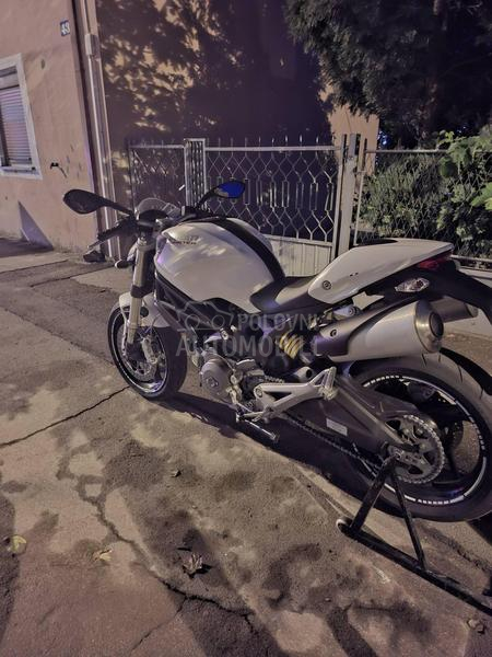 Ducati monster 696 5700km