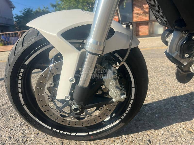 Ducati monster 696 5700km