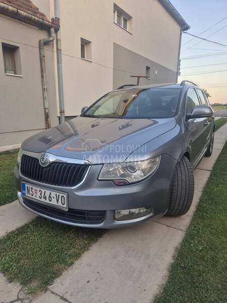 Škoda Superb 