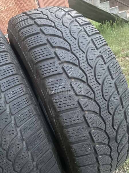 Bridgestone 215/65 R16 Zimska