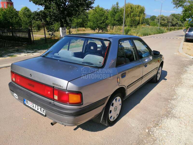 Mazda 323 Sedan