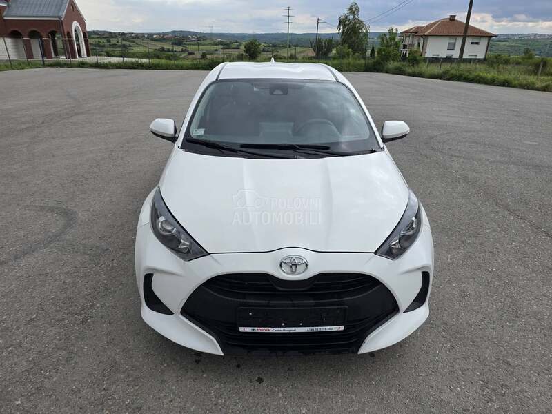 Toyota Yaris 1.0b/Luna/2022