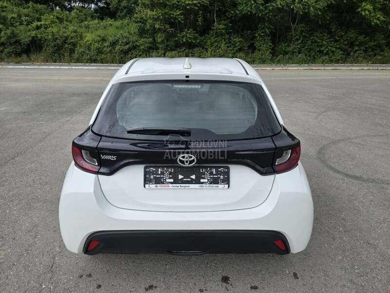 Toyota Yaris 1.0b/Luna/2022