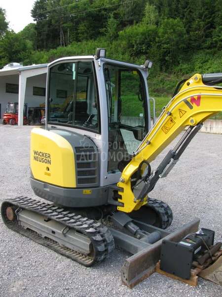 Wacker EZ26 sa 2 kašike i čekič