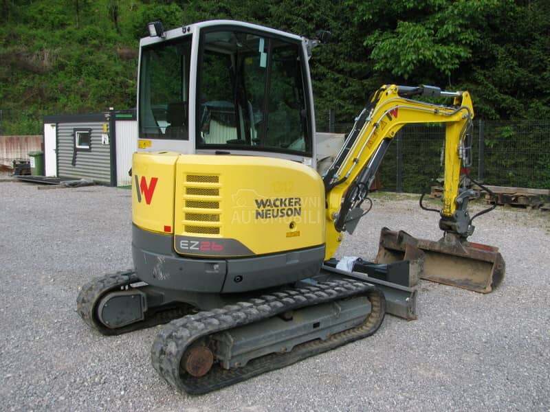 Wacker EZ26 sa 2 kašike i čekič