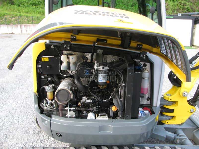 Wacker EZ26 sa 2 kašike i čekič