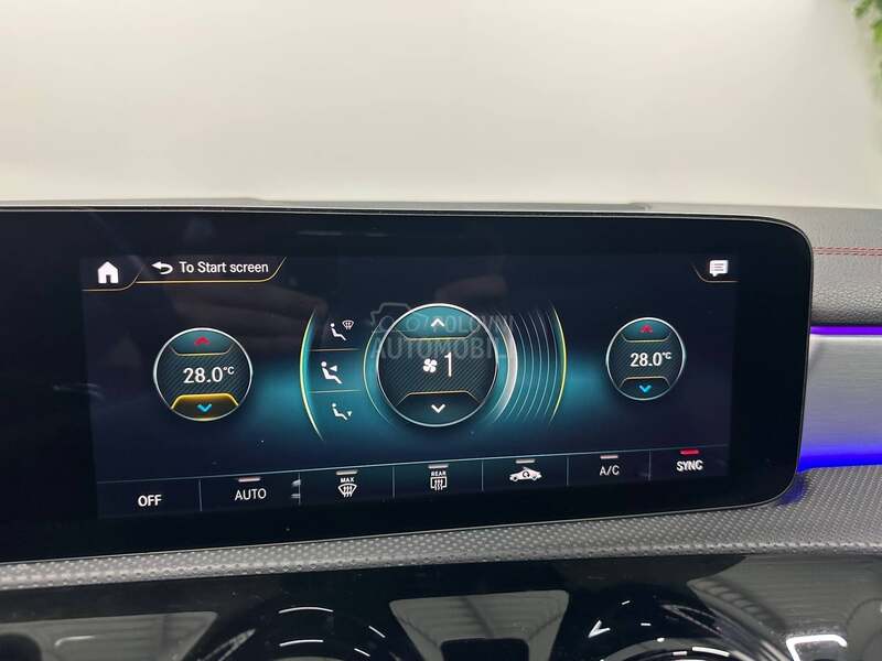 Mercedes Benz CLA 200 AMG LINE PAN AMB