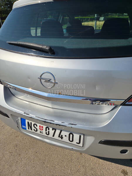 Opel Astra H 1.7 CDTI