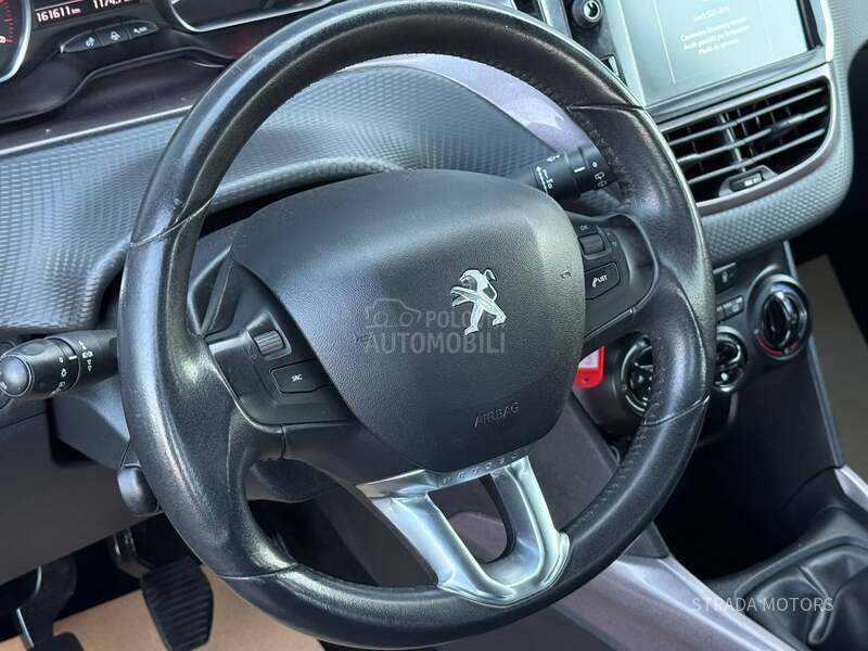 Peugeot 2008 1.6 HDI ALLURE