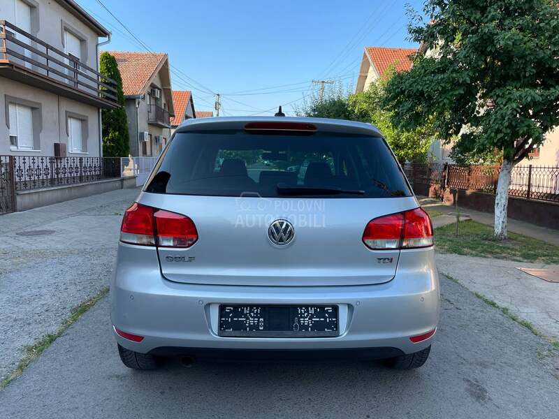 Volkswagen Golf 6 1.6 TDI TEAM