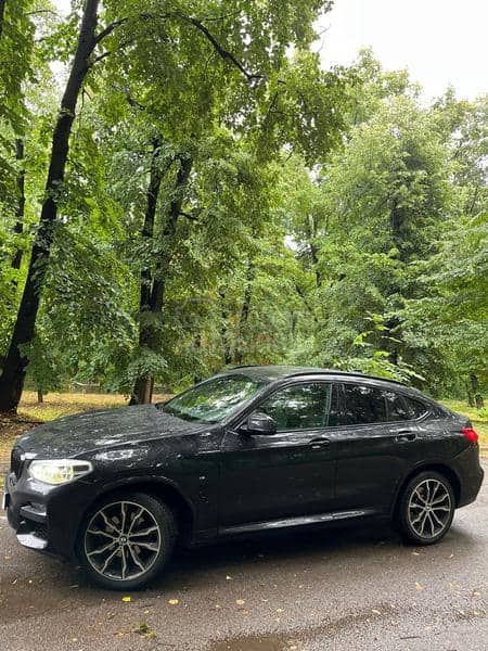 BMW X4 VIRTUAL M