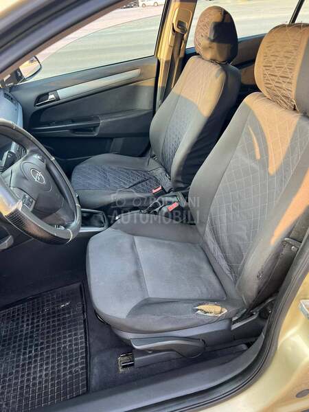 Opel Astra H 