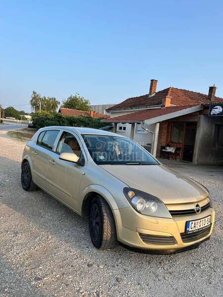 Opel Astra H 