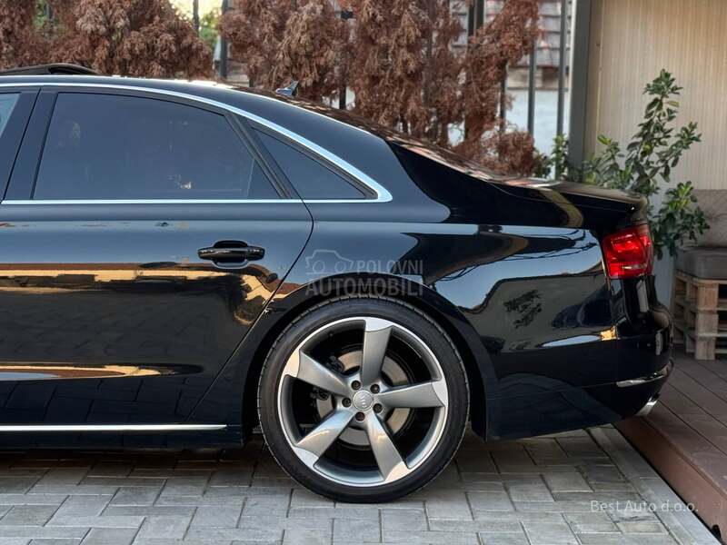 Audi A8 3.0 V6 TFSI QUATTRO